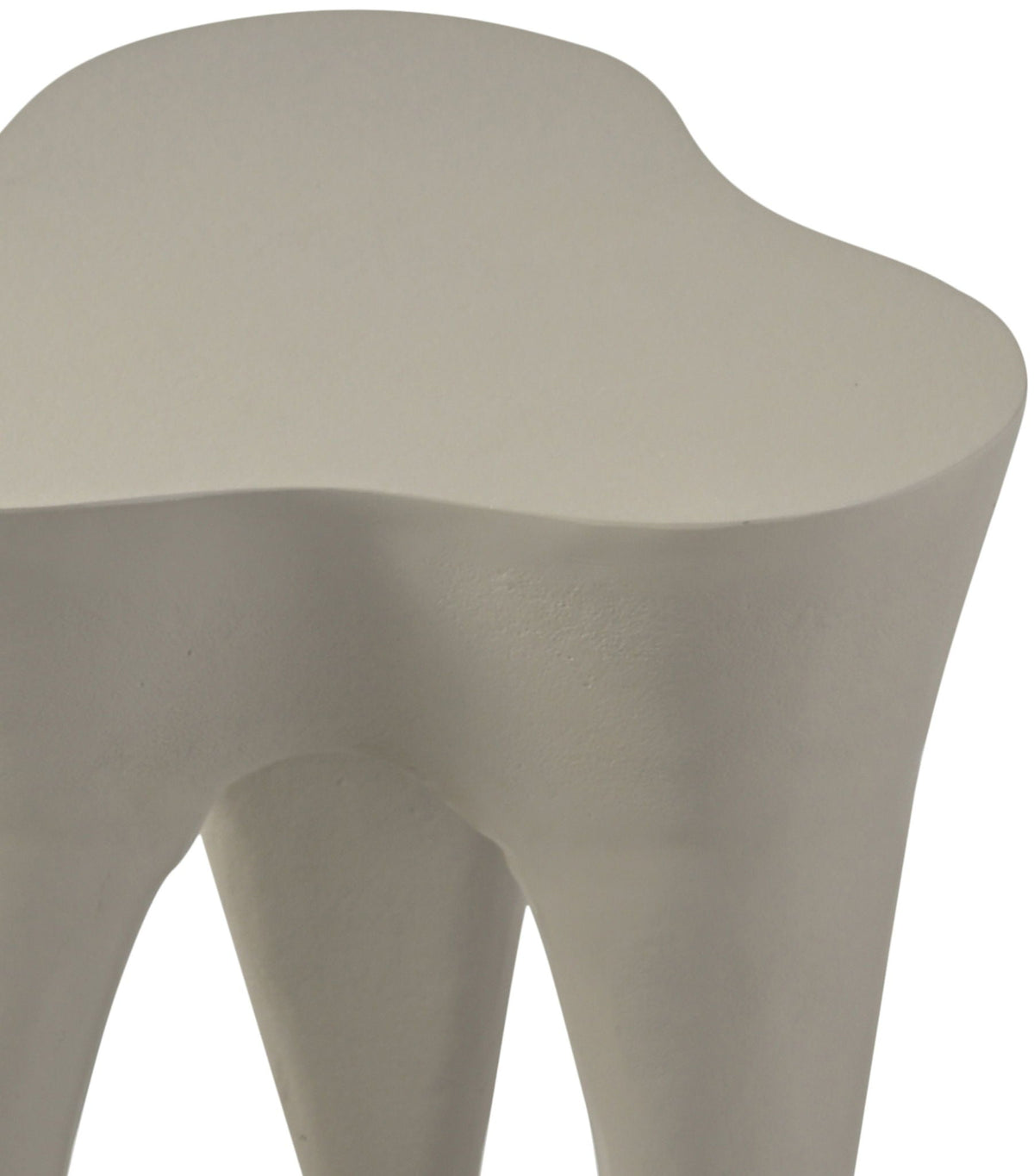 Bourges - Aluminum Table