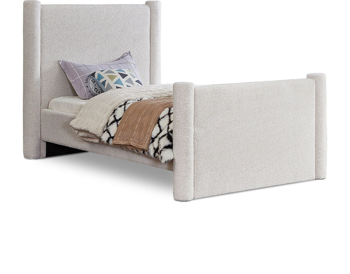 Elias - Boucle Bed