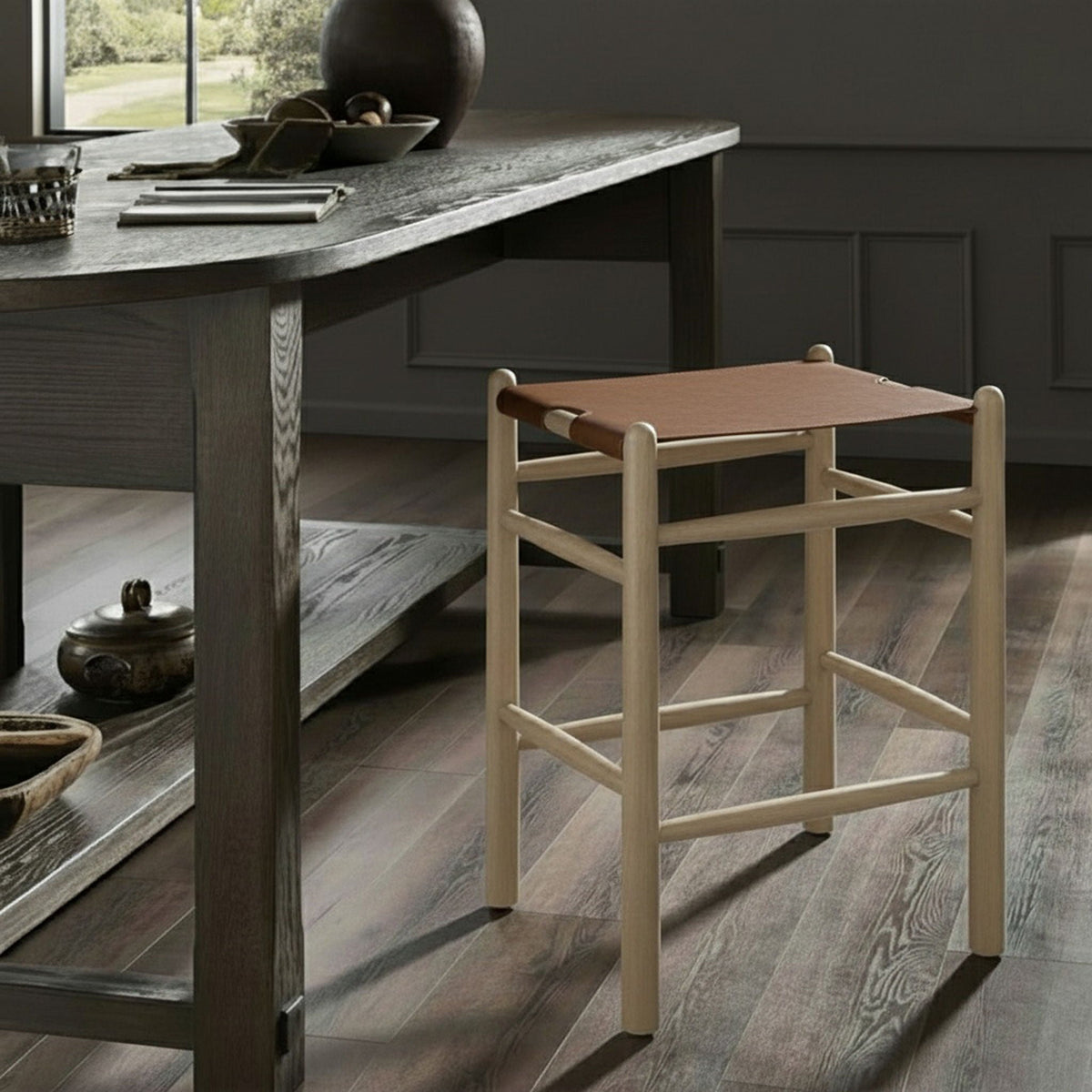 Santos - Backless Counter Stool With Stained Natural Base
