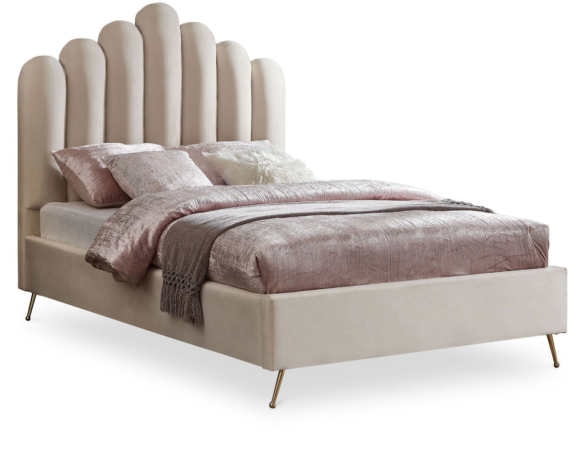 Lily - Bed