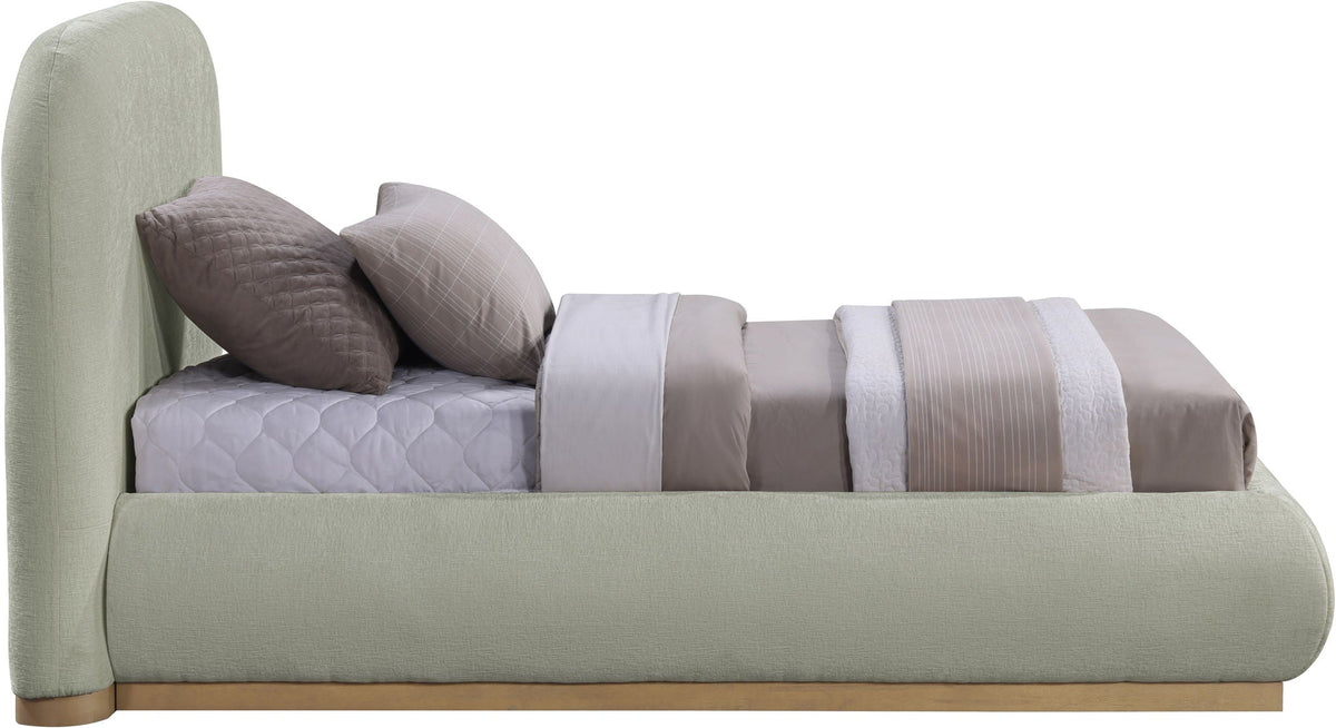 Vaughn - Chenille Bed With Natural Base