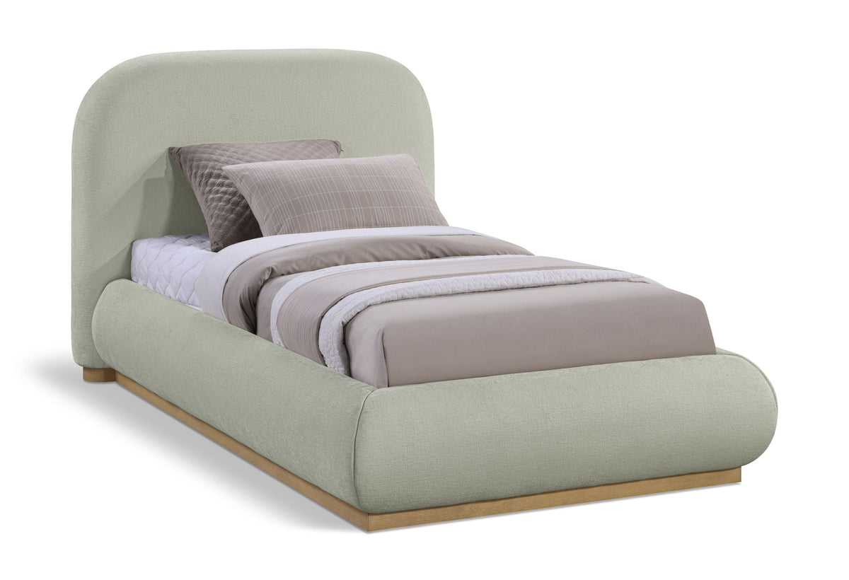 Vaughn - Chenille Bed With Natural Base