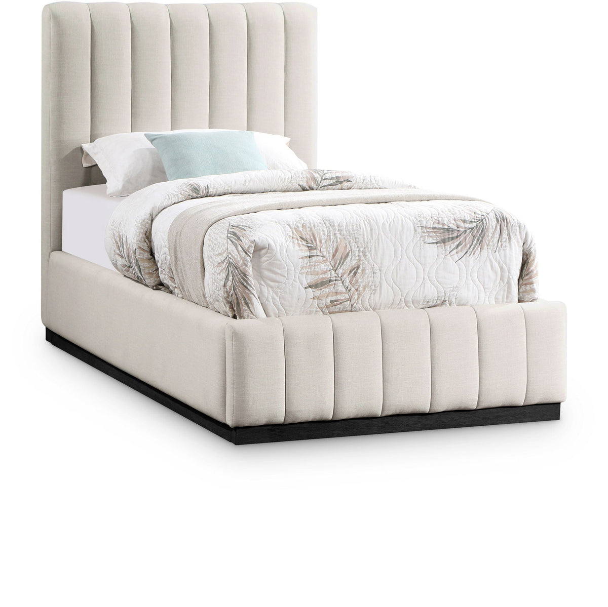 Lucia - Bed