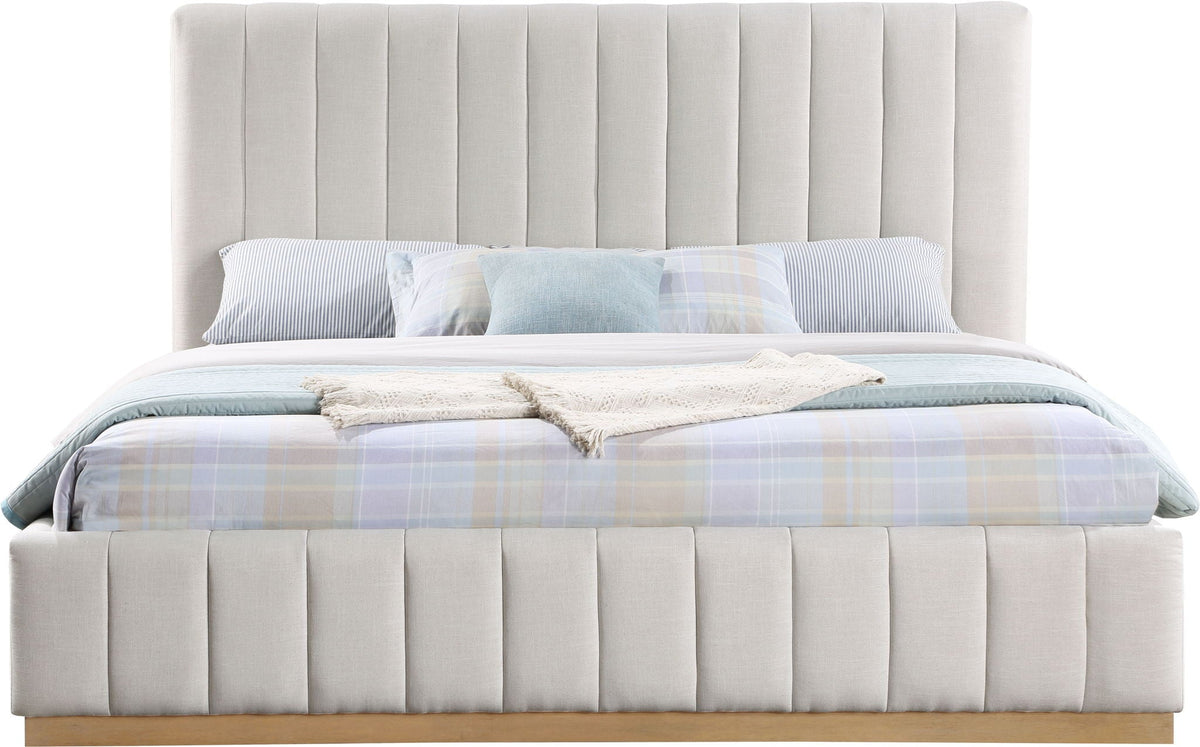 Lucia - Bed