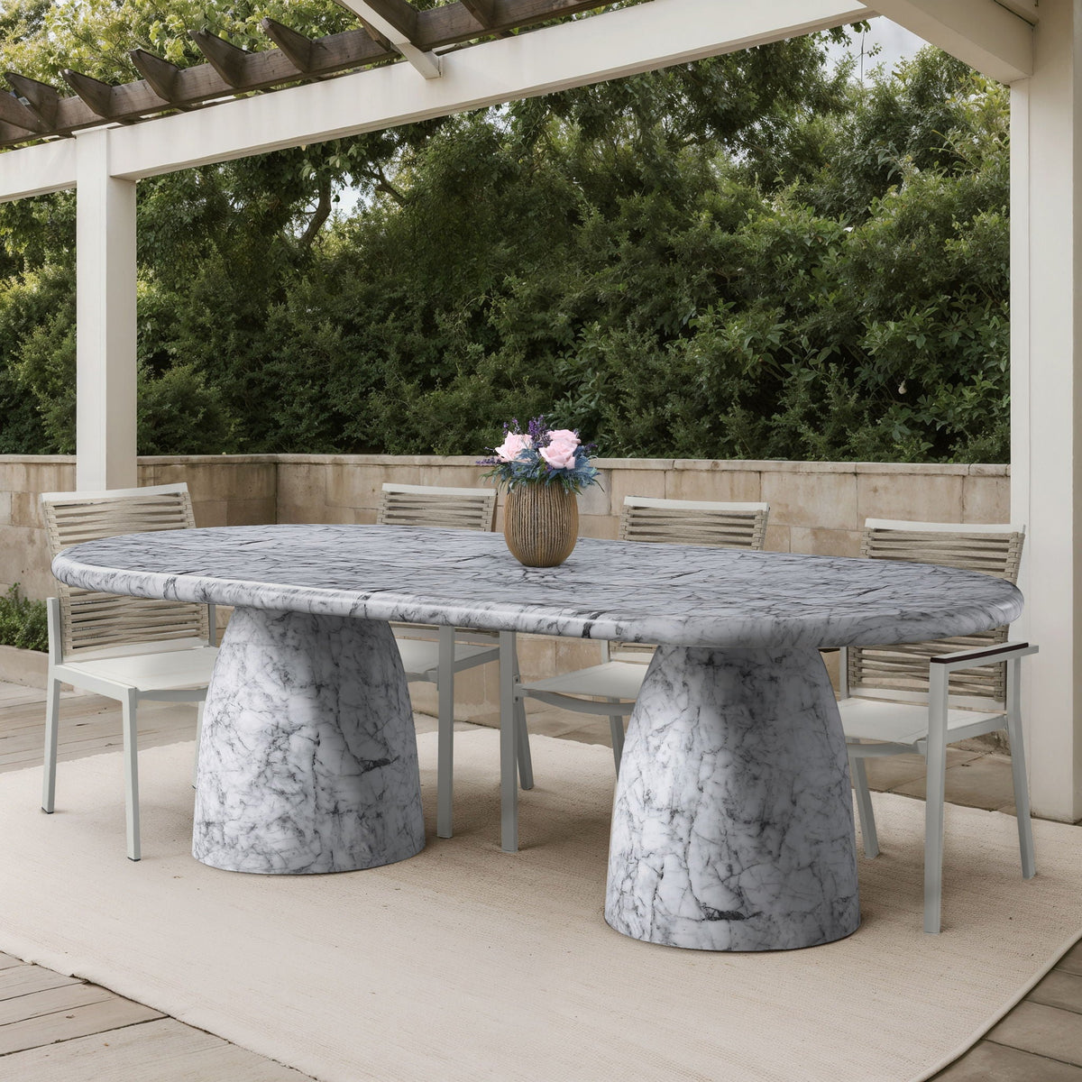 Cosenza - Concrete Dining Table