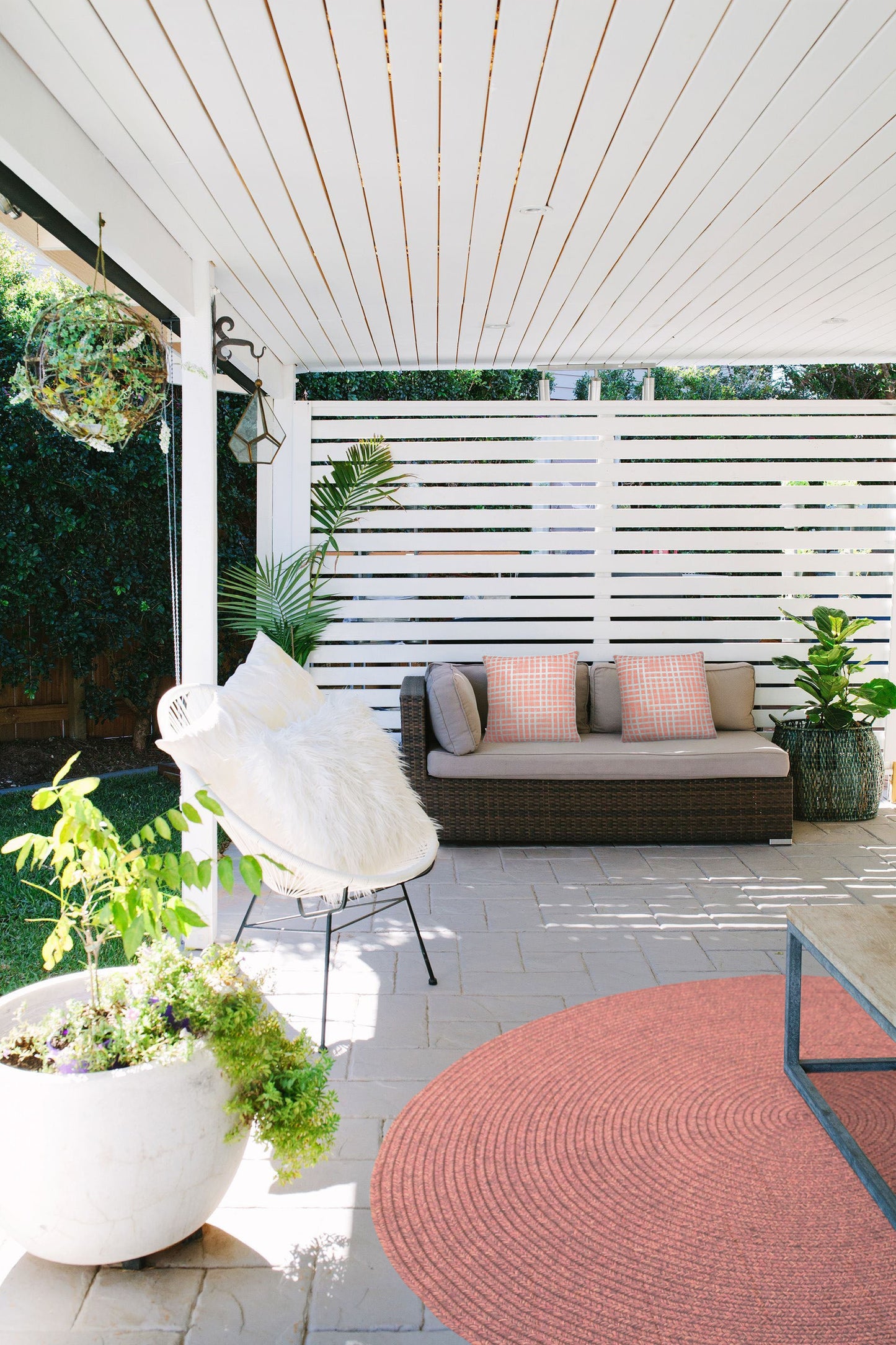 Morane Outdoor Pillow - Furniture Depot
