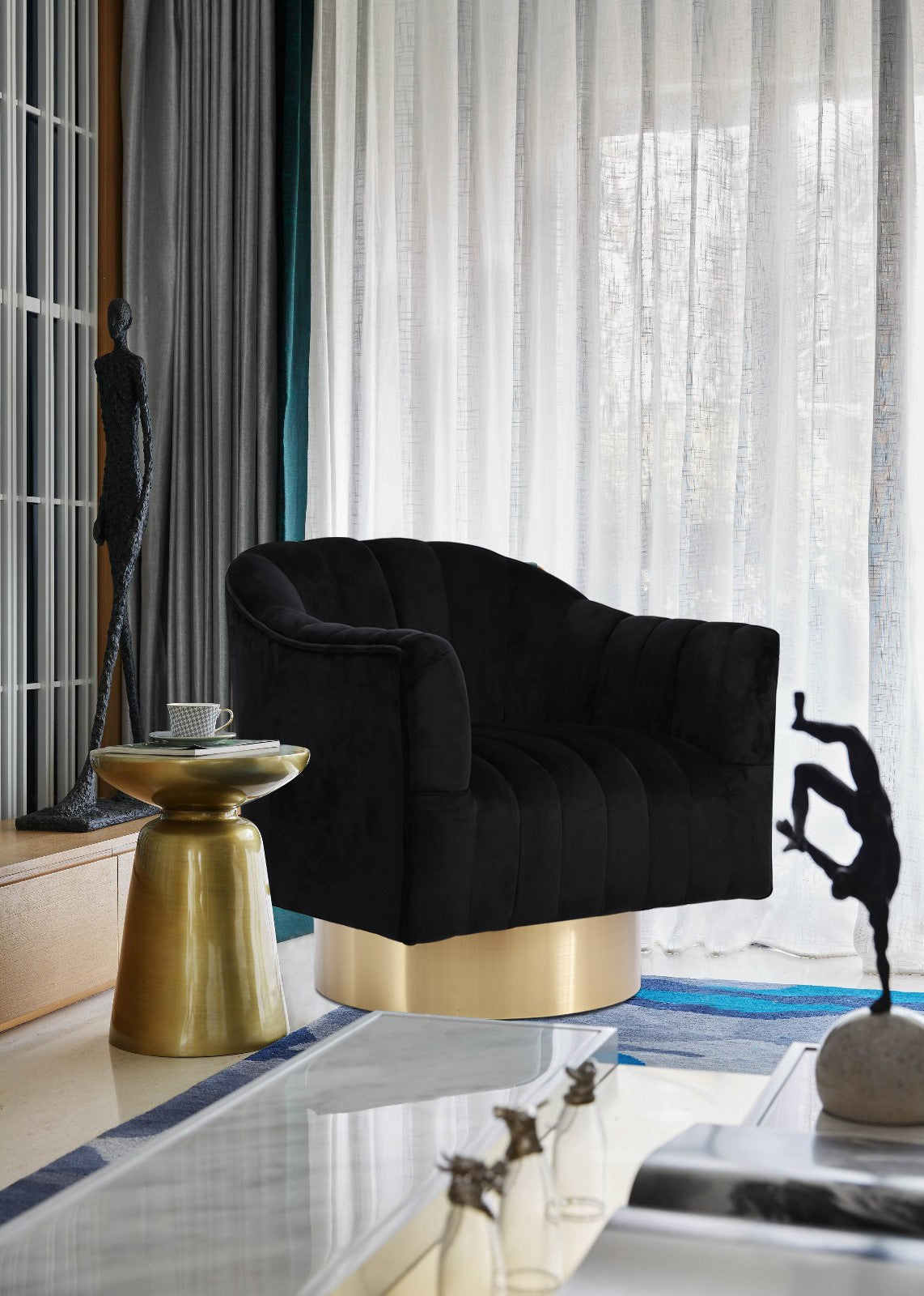 Farrah Velvet Accent Chair - Furniture Depot (7679270682872)
