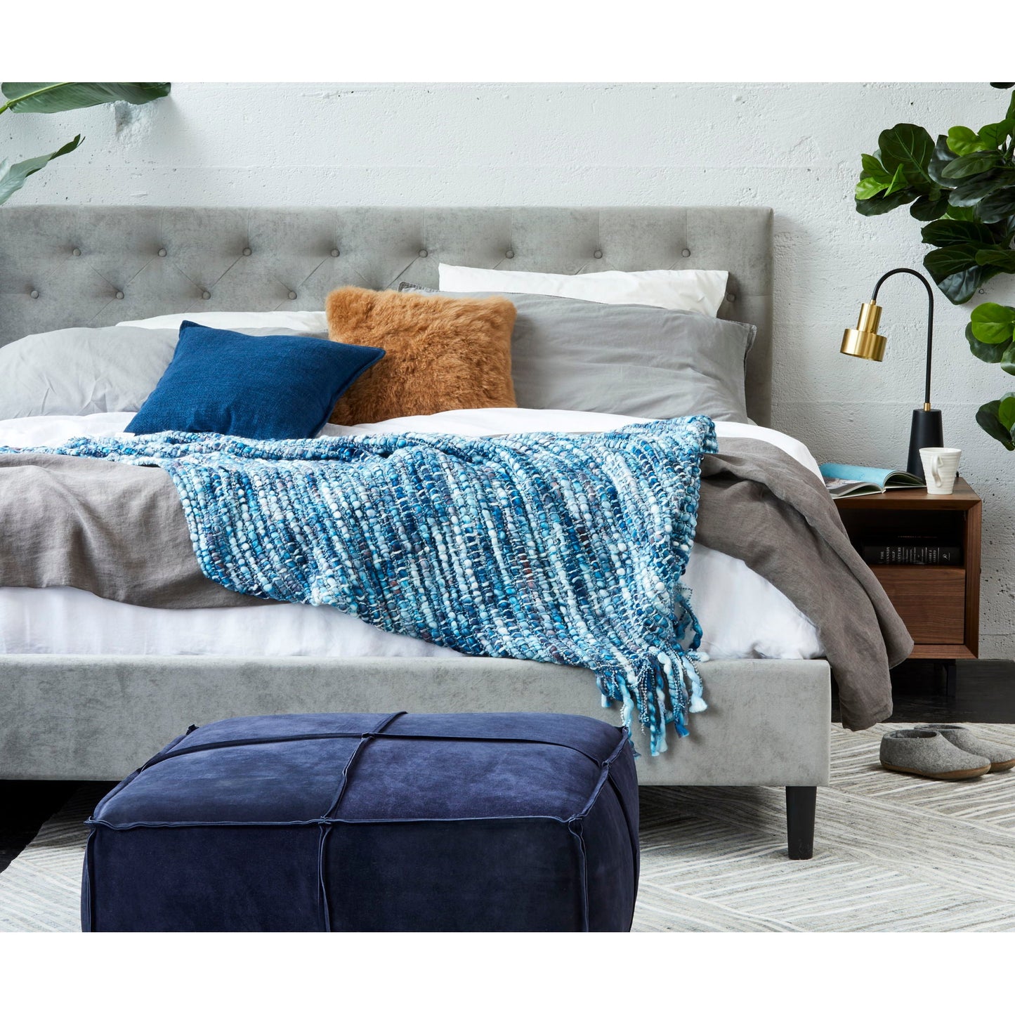 Xavier Table Lamp Gold