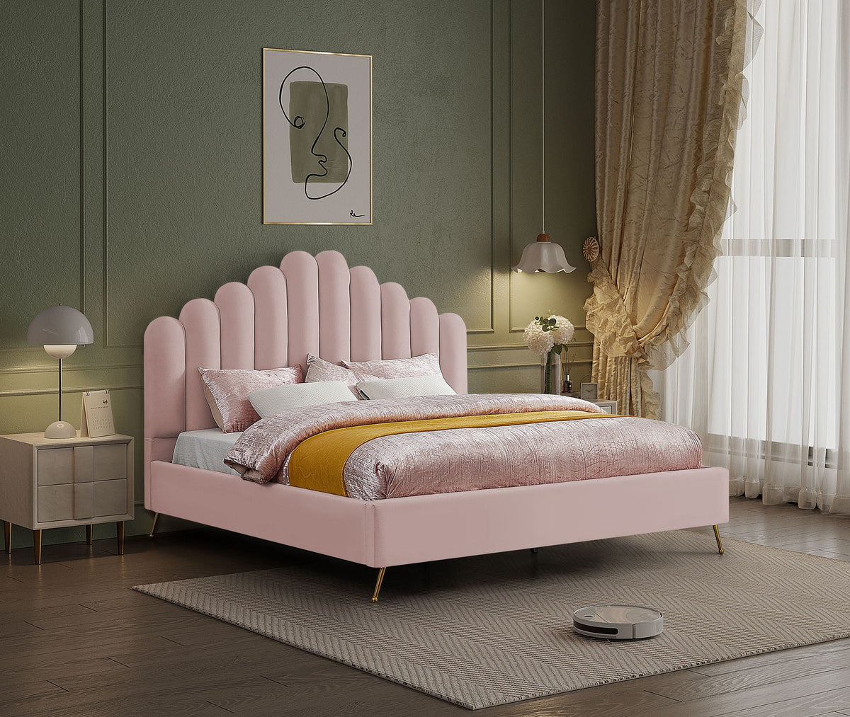 Lily - Bed