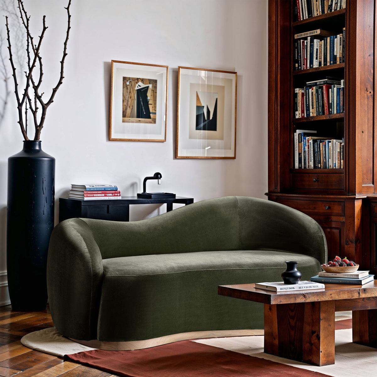 Gustavo - Velvet Upholstered Loveseat