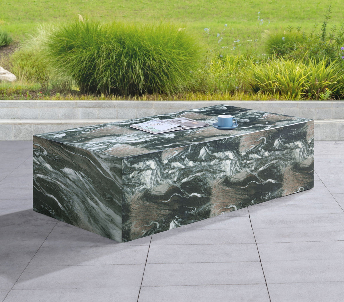 Piazza - Table