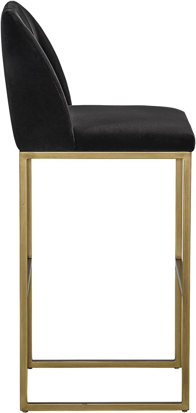 Nevin Barstool