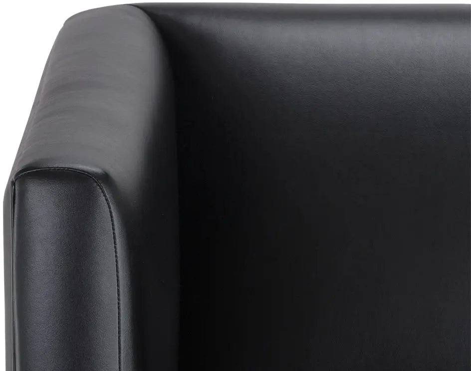 Shylo Lounge Chair Castillo Black