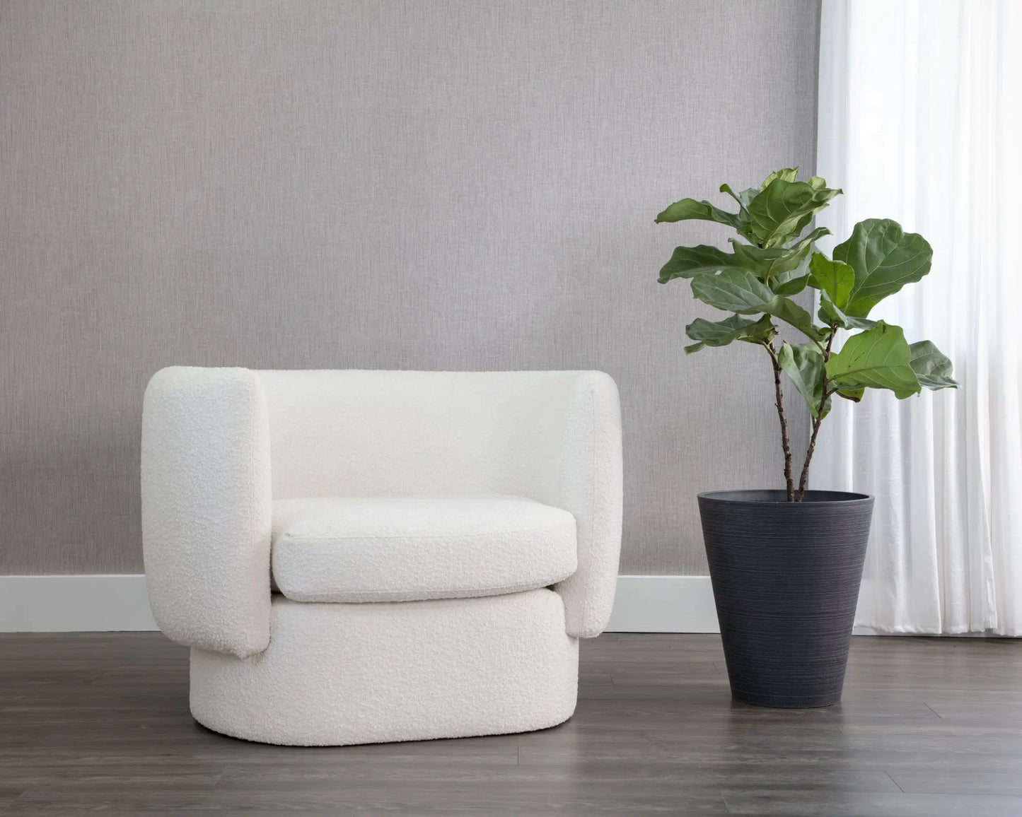 Valence Armchair Maya White