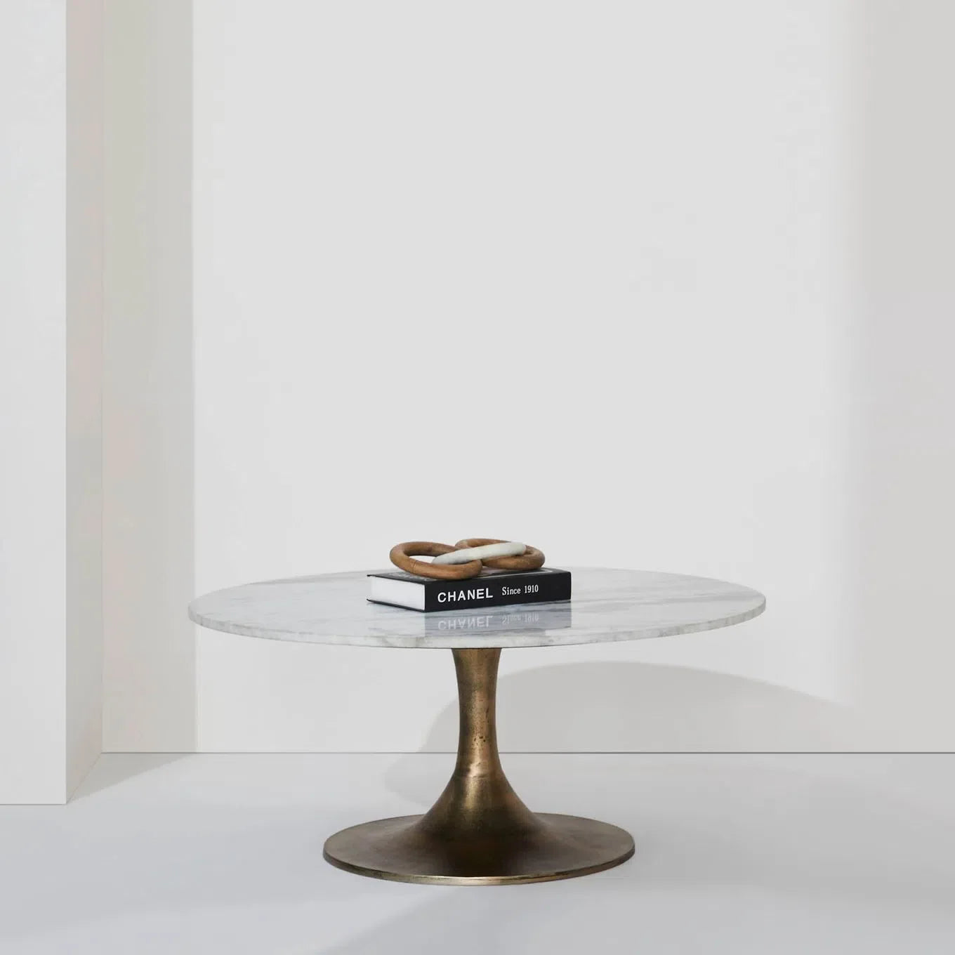 Lovisa Round Coffee Table