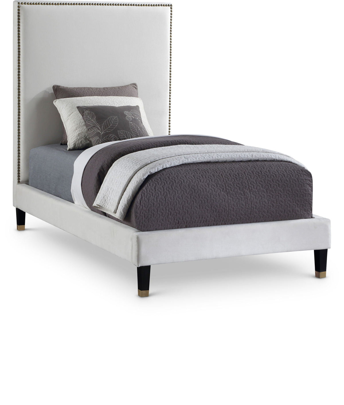 Harlie - Bed