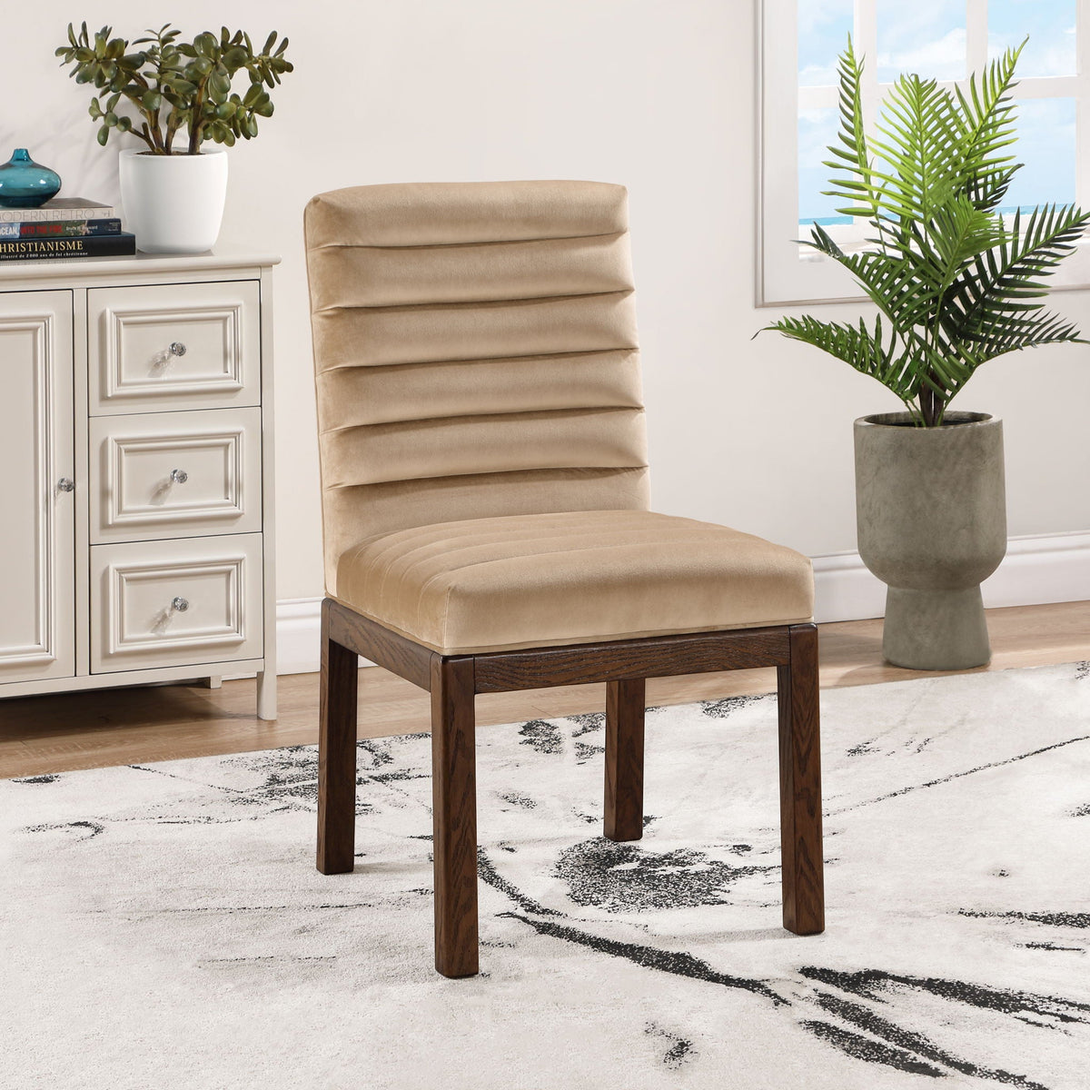 Evelyn - Dining Chair With Brown Legs