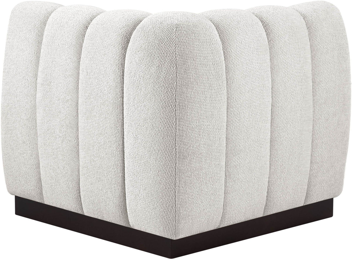 Quinn - Corner Chair
