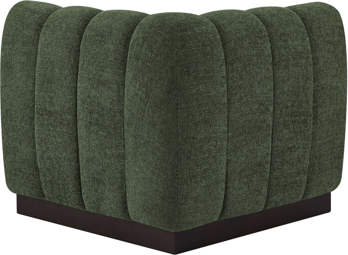 Quinn - Corner Chair