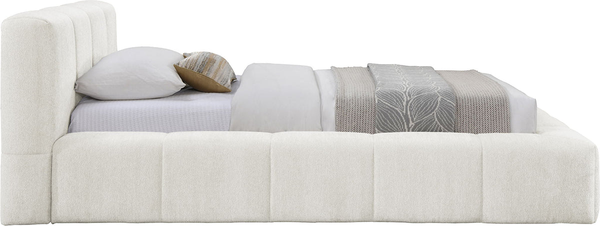 Carlin - Bed