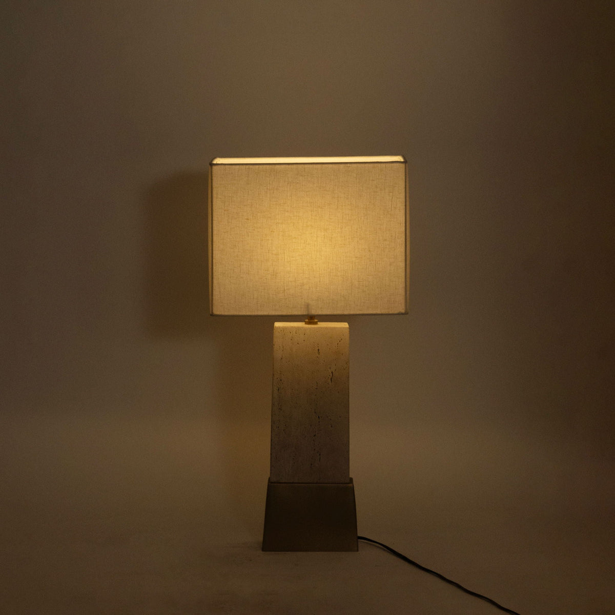 Vellara - Table Lamp