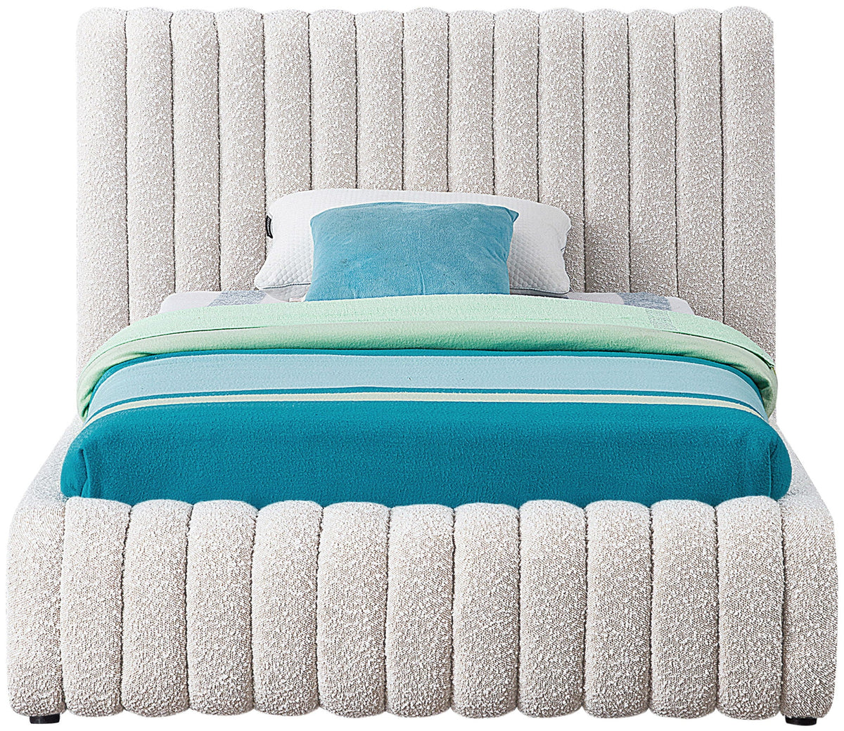 Nash - Bed