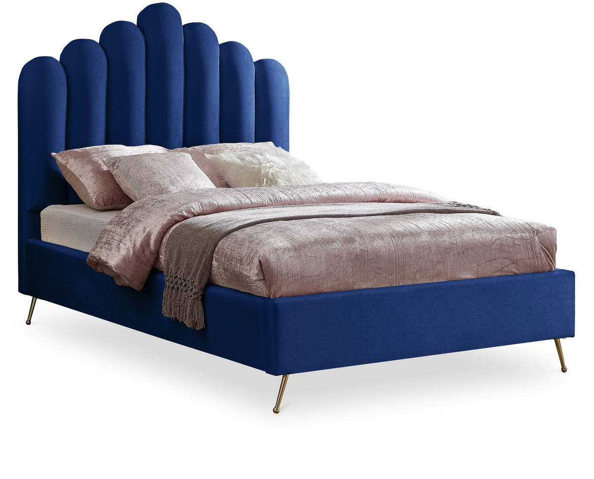 Lily - Bed