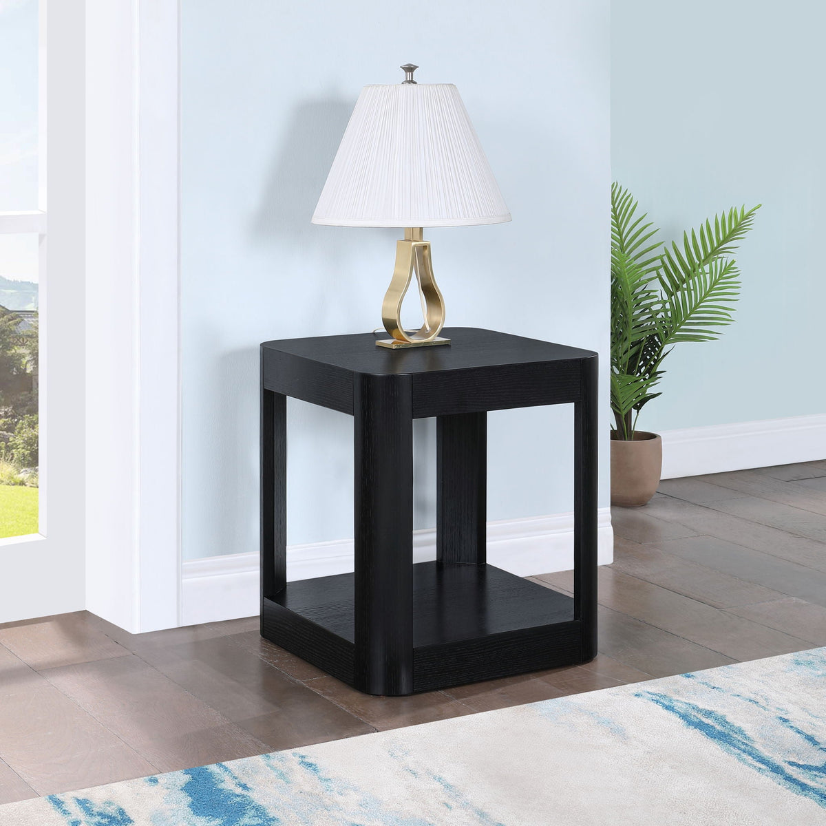 Reeves - Table