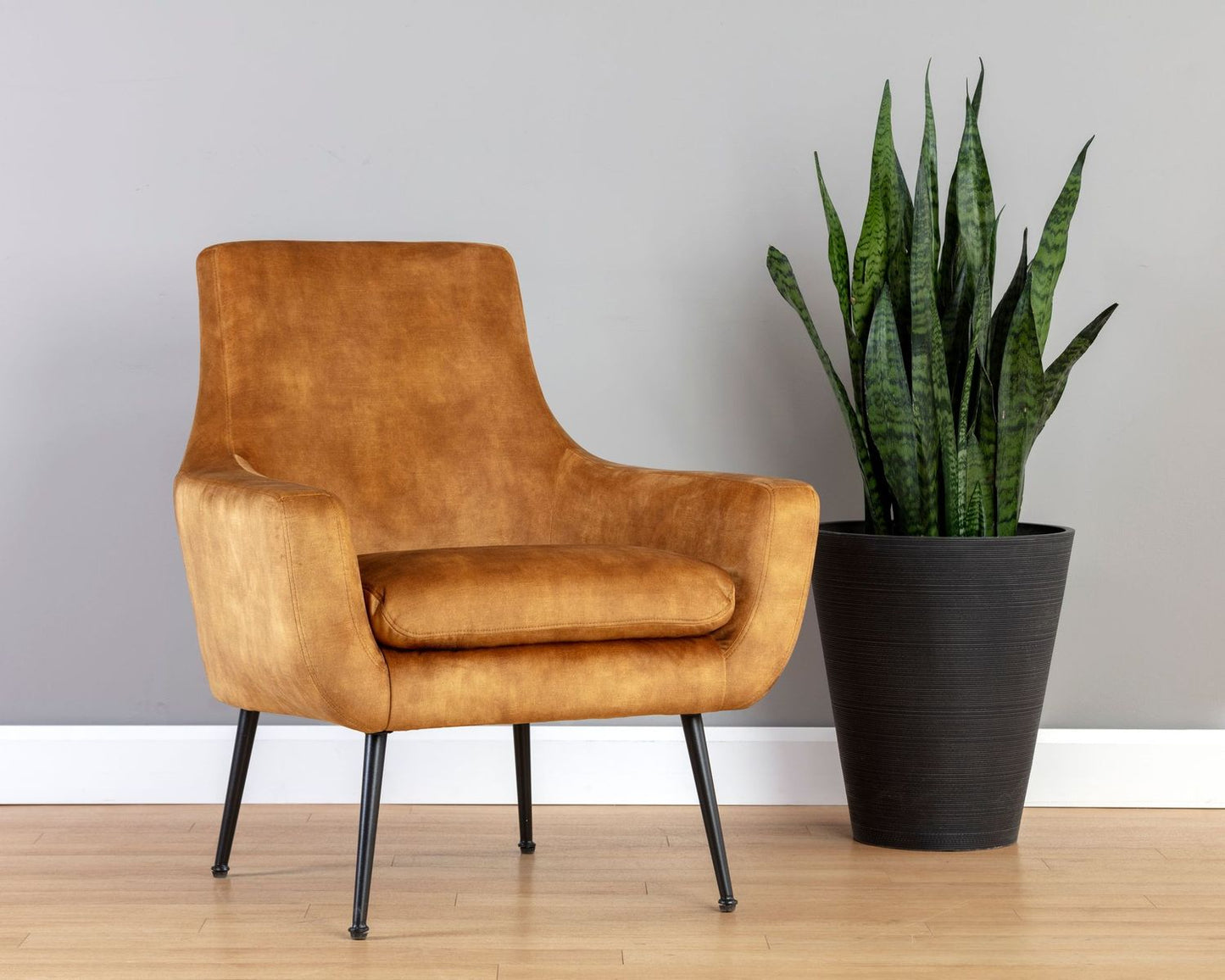 Aletta Lounge Chair